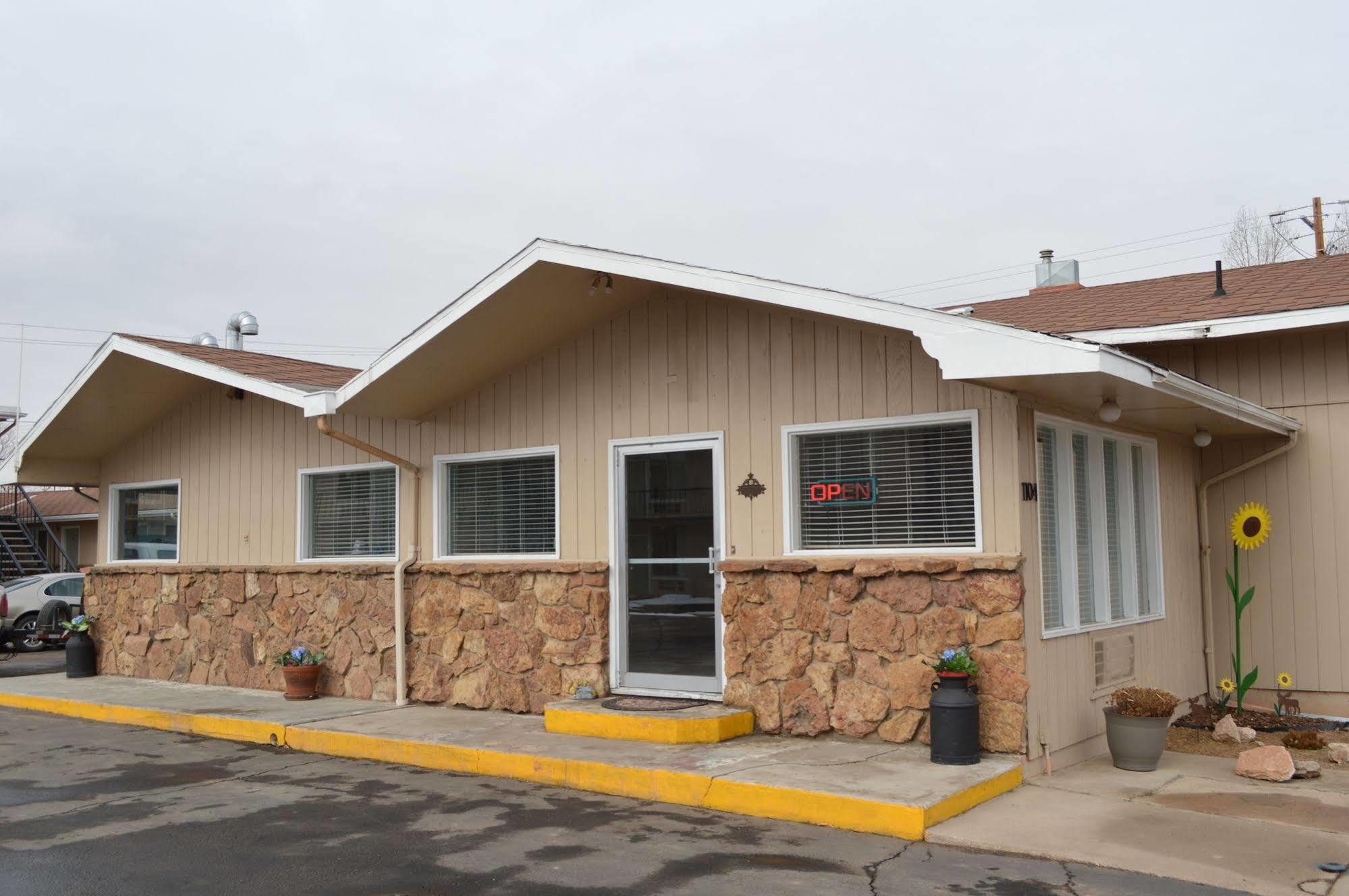 Laramie Valley Inn Exteriér fotografie